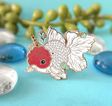 Load image into Gallery viewer, Oranda Goldfish pin